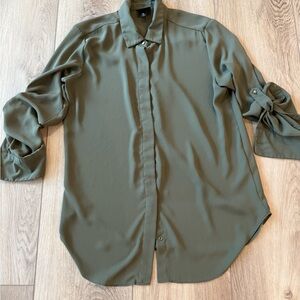 Mossimo Supply Co. Casual Olive Button Down Shirt (Women’s Medium)